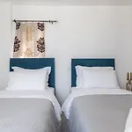 Georgia's Collection Apartment *